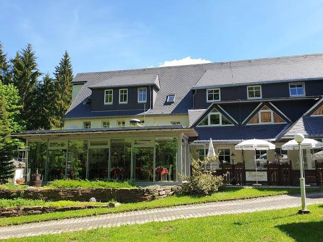 Berghotel + restaurant + ausflugslokal drei bruder hohe im erzgebirge