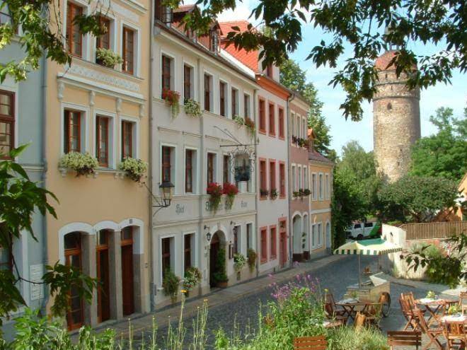 Altstadthotel und gasthof dreibeiniger hund
