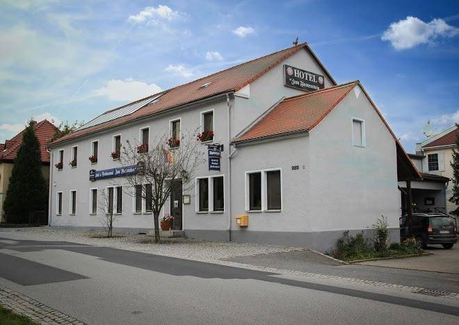 Hotel & restaurant zum firstenstein
