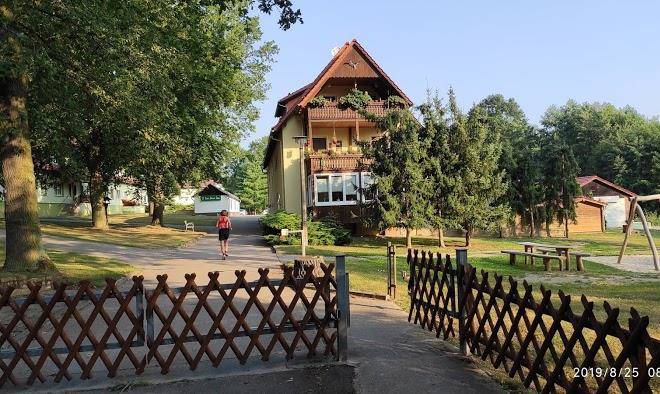 Hotel & restaurant pelzer