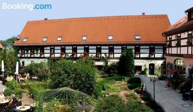 Bauernwirtschaft zum kunsthandwerkerhaus