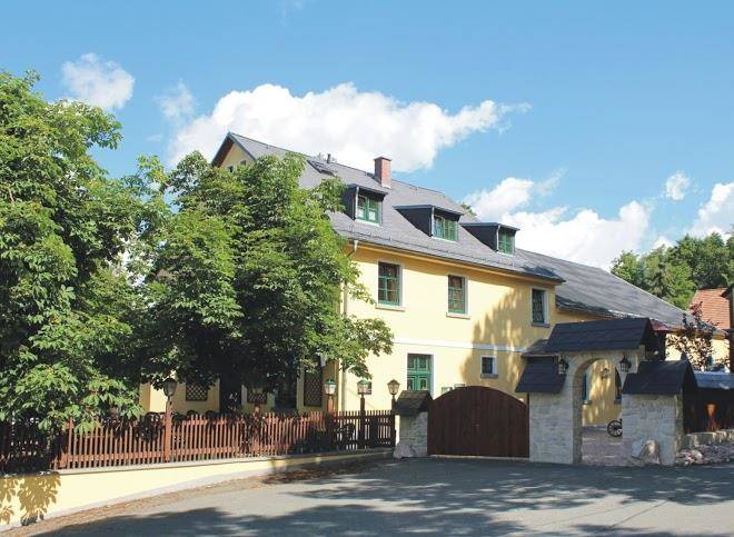 Landhotel zum grunen baum