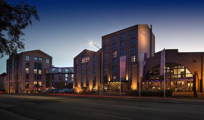 Altes stahlwerk business & lifestyle hotel
