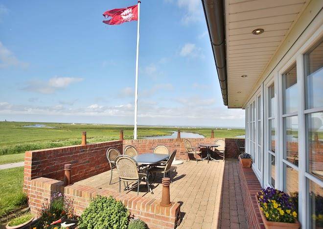 Anker's Horn Hotel & Restaurant Image