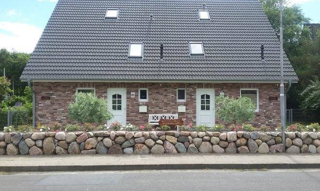 Broderhus kaat