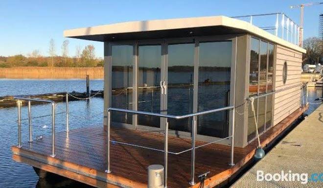 Hausboot Moin Madita Image