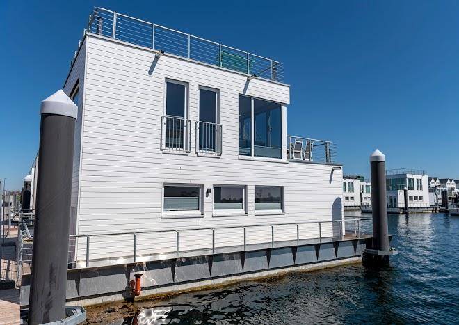 Schwimmendes ferienhaus achtern diek die ferienhaus agentur