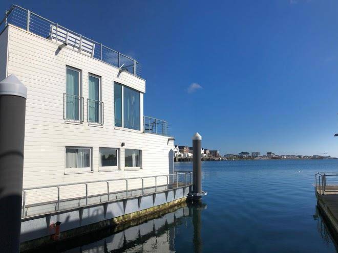 Yellow submarine im ostsee resort olpenitz