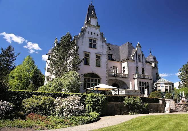 Schlos tremsbuttel gmbh