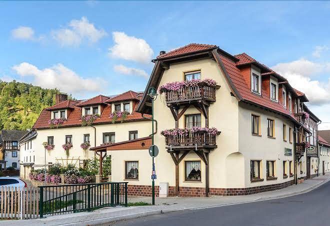 Zur Grunen Eiche Image