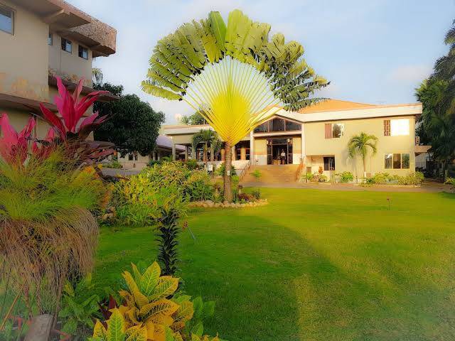 Sweet garden hotel