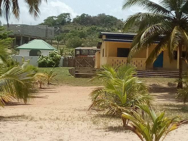 Kekes beach lodge