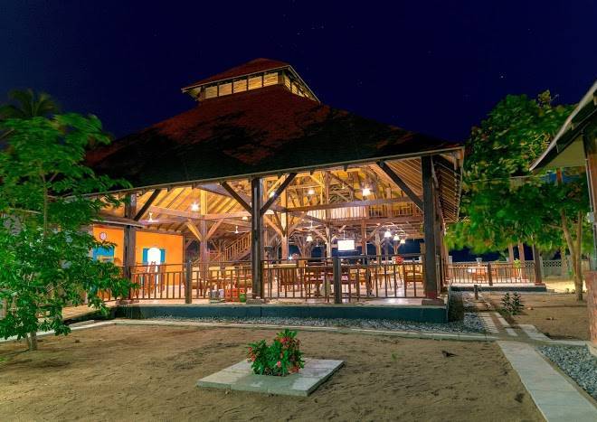 Charlestina beach resort