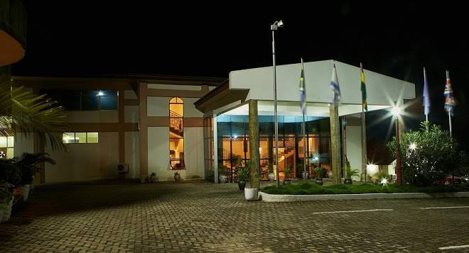 Manna heights hotel gateway to cape coast