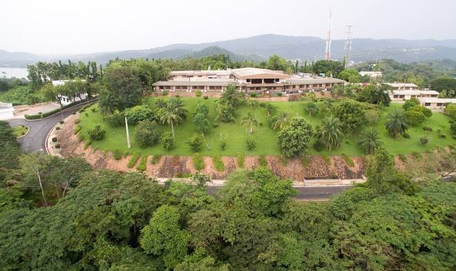 Volta hotel akosombo