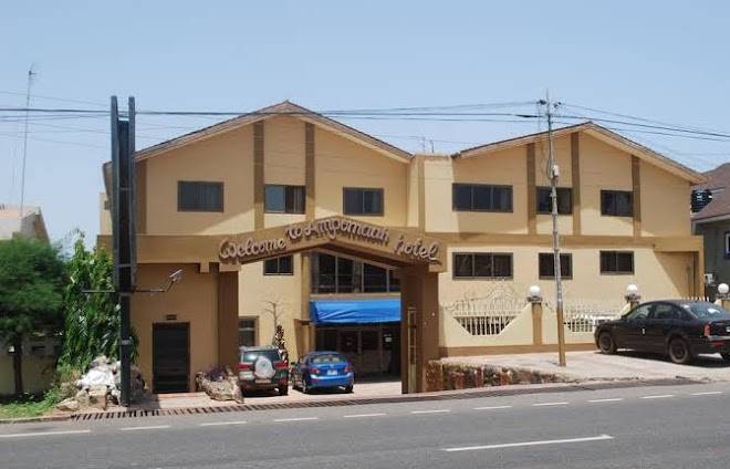 Ampomaah tourist hotel