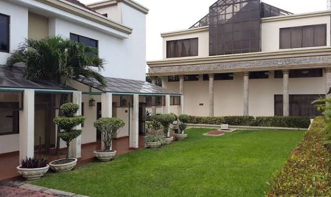 M plaza hotel