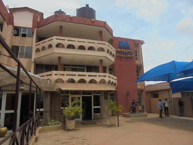 Maglab hotel