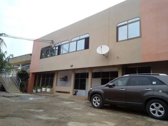 Salleria annex