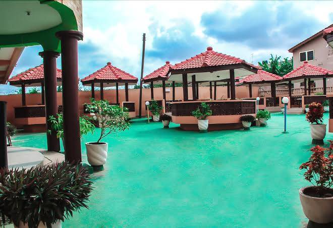 Vis a vis hotel ghana