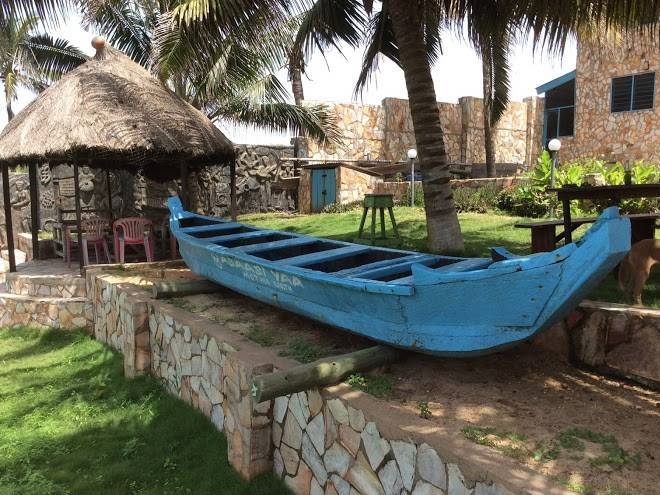 Asaasi yaa beach resort