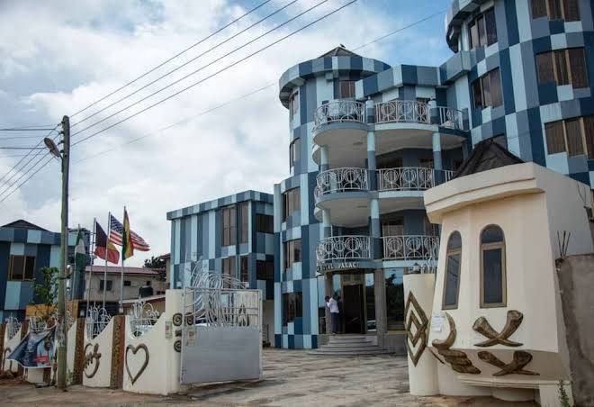 Royal palace hotel