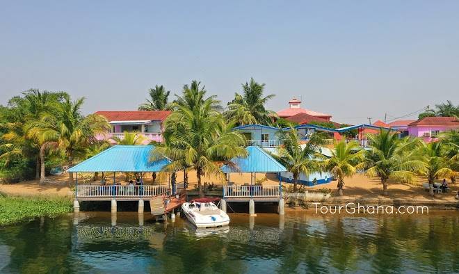 Waterfront paradise resort