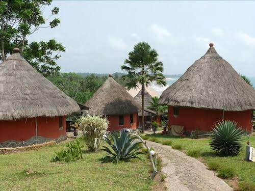 Axim beach hotel