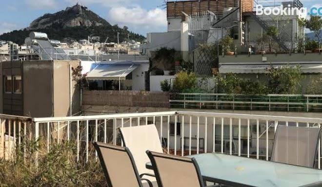 A gift in the heart of monastiraki a