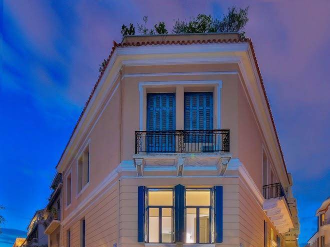Art pantheon suites