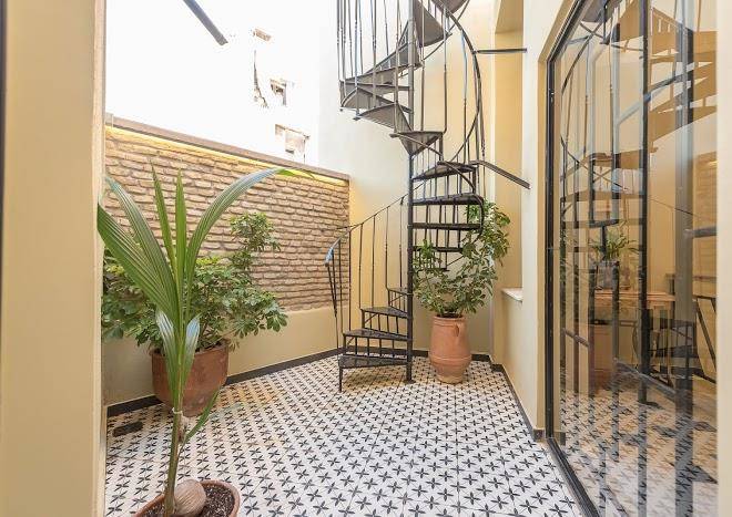 Moon and stars boutique hotel