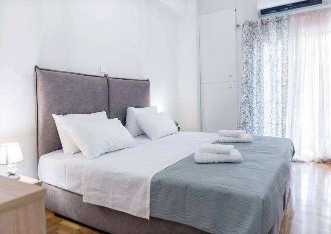 Central Suite Athens Cozy Suites Image