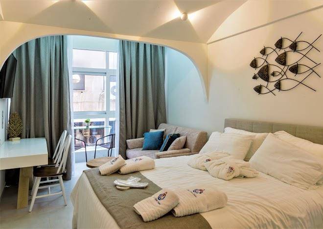 Chic Centre Suites Athens Image