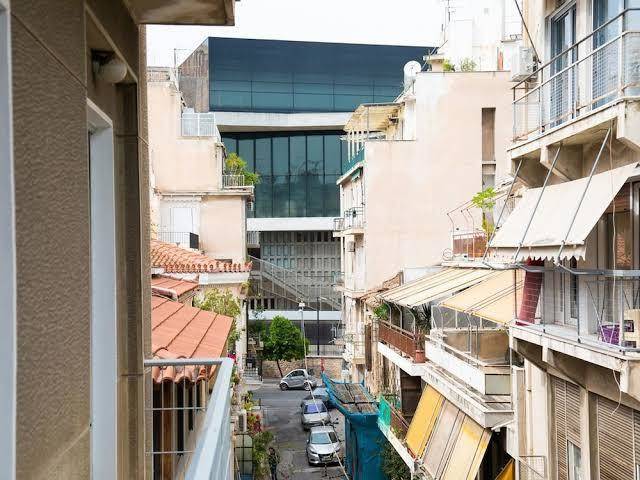 The heart of koukaki next to acropolis museum