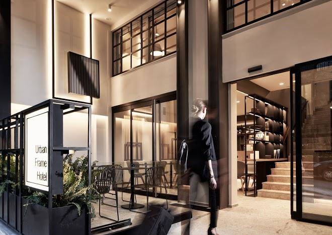 Urban frame hotel