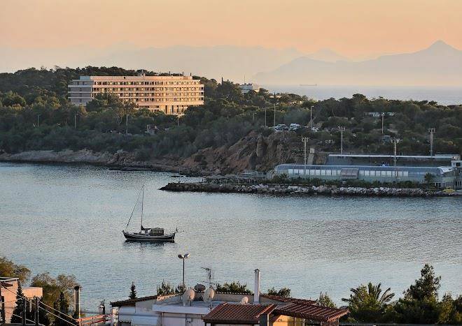 Vouliagmeni stylish homes by blupine