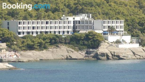 Apollo Hotel Aegina Image