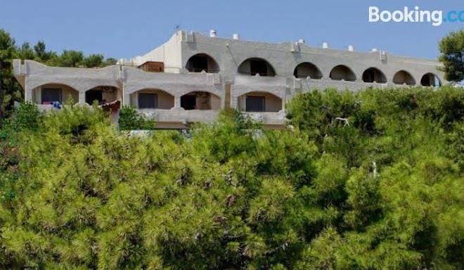 Hotel abatis