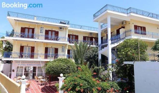 Hotel karyatides