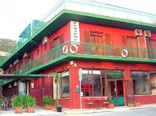 Zefyros hotel