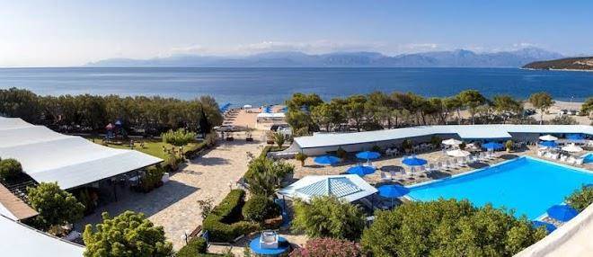 Delphi beach