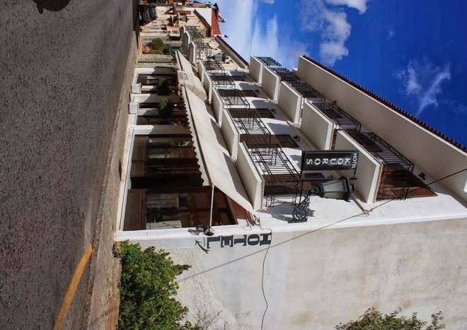 Hotel kouros