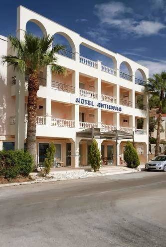 Antikyra beach hotel