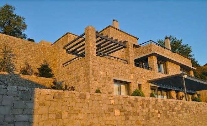 Elafivolia arachova suites