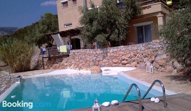 Melolia estate