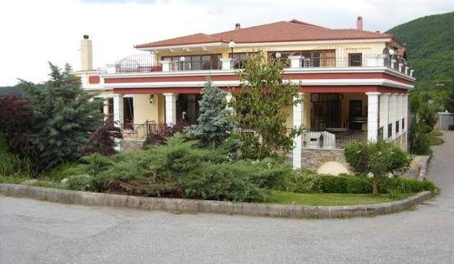 Hotel ampelonas valtadorou