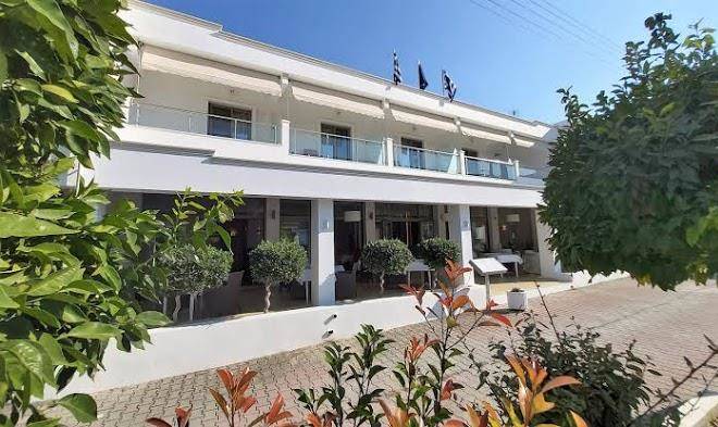 Akrogiali exclusive hotel