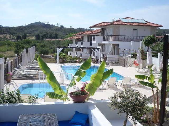 Ampelia hotel & studios