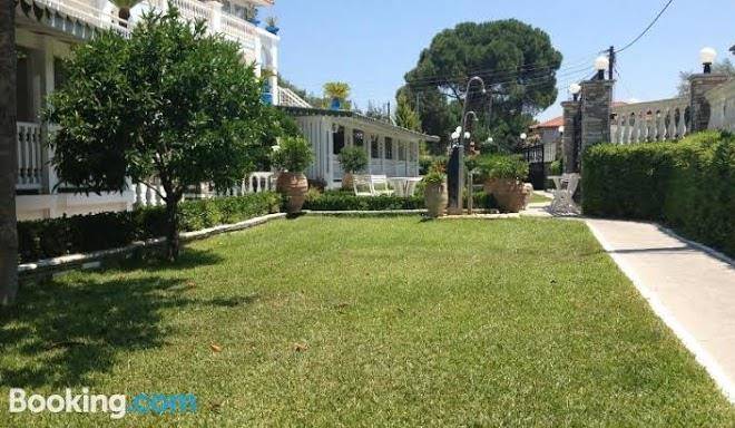 Diaporos hotel