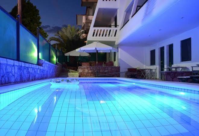 Hotel cariatis